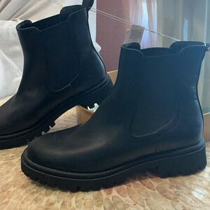 Old Navy Black Ankle Boots